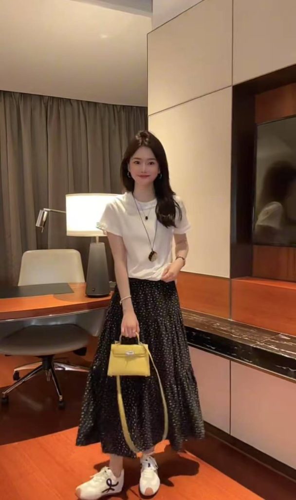 Korean Style Two-Piece Set with White Short Sleeve T-Shirt and Floral Skirt