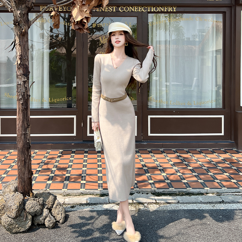 French Style Knit Dress for Women V-Neck Slim Fit Bodycon Long Dress