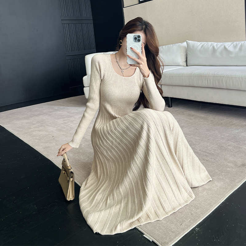 2025 Autumn Winter U-Neck Long Sleeve Thick Knit Dress Women Slimming Elegant Base Sweater Dress