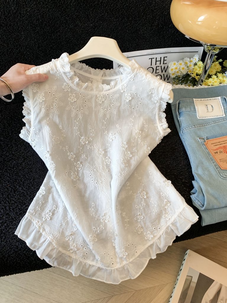 Women Summer Sleeveless Embroidered Hollow Out Shirt Top